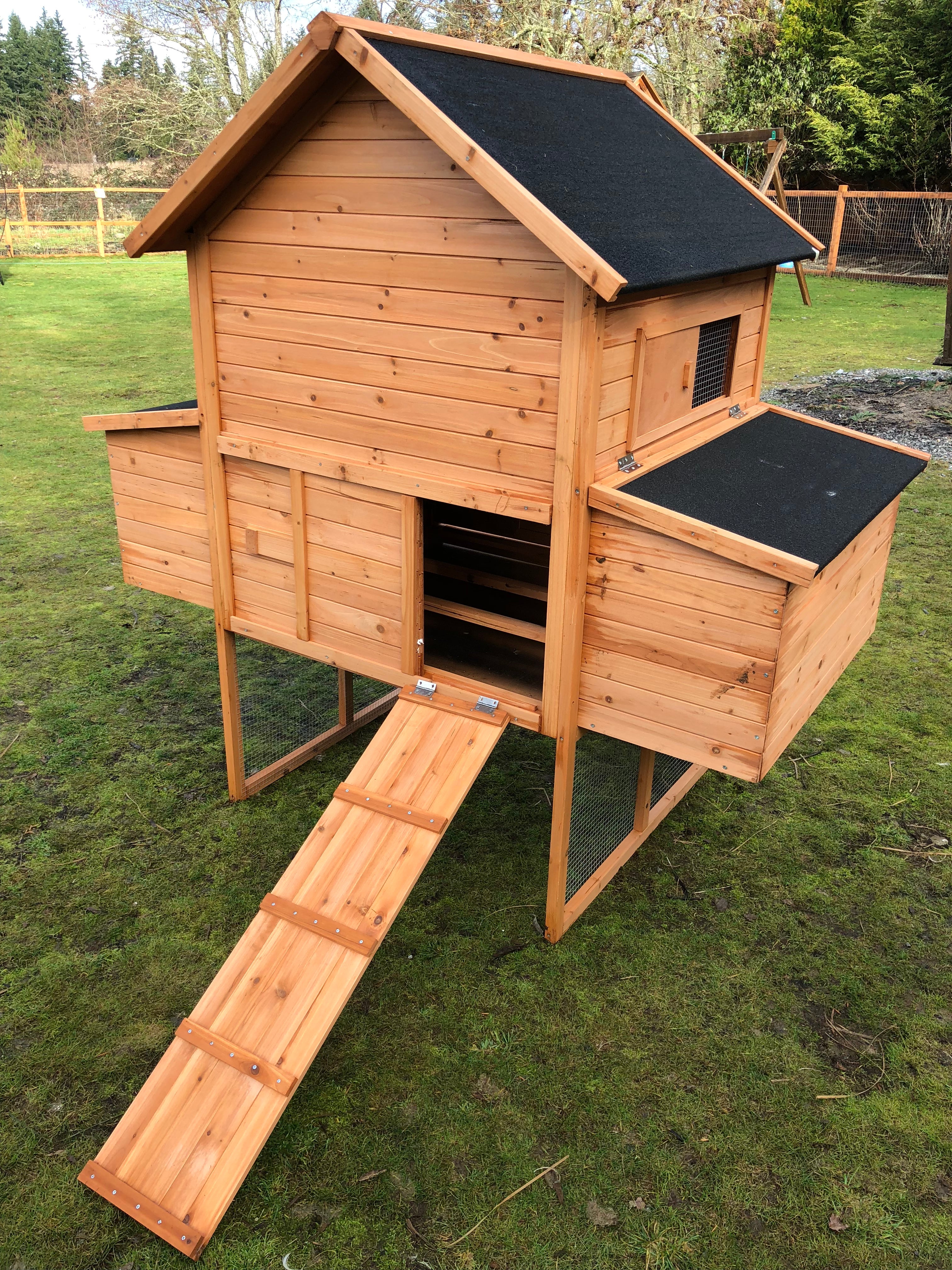 Resort chicken coop house-limited houses available!   IN-STOCK