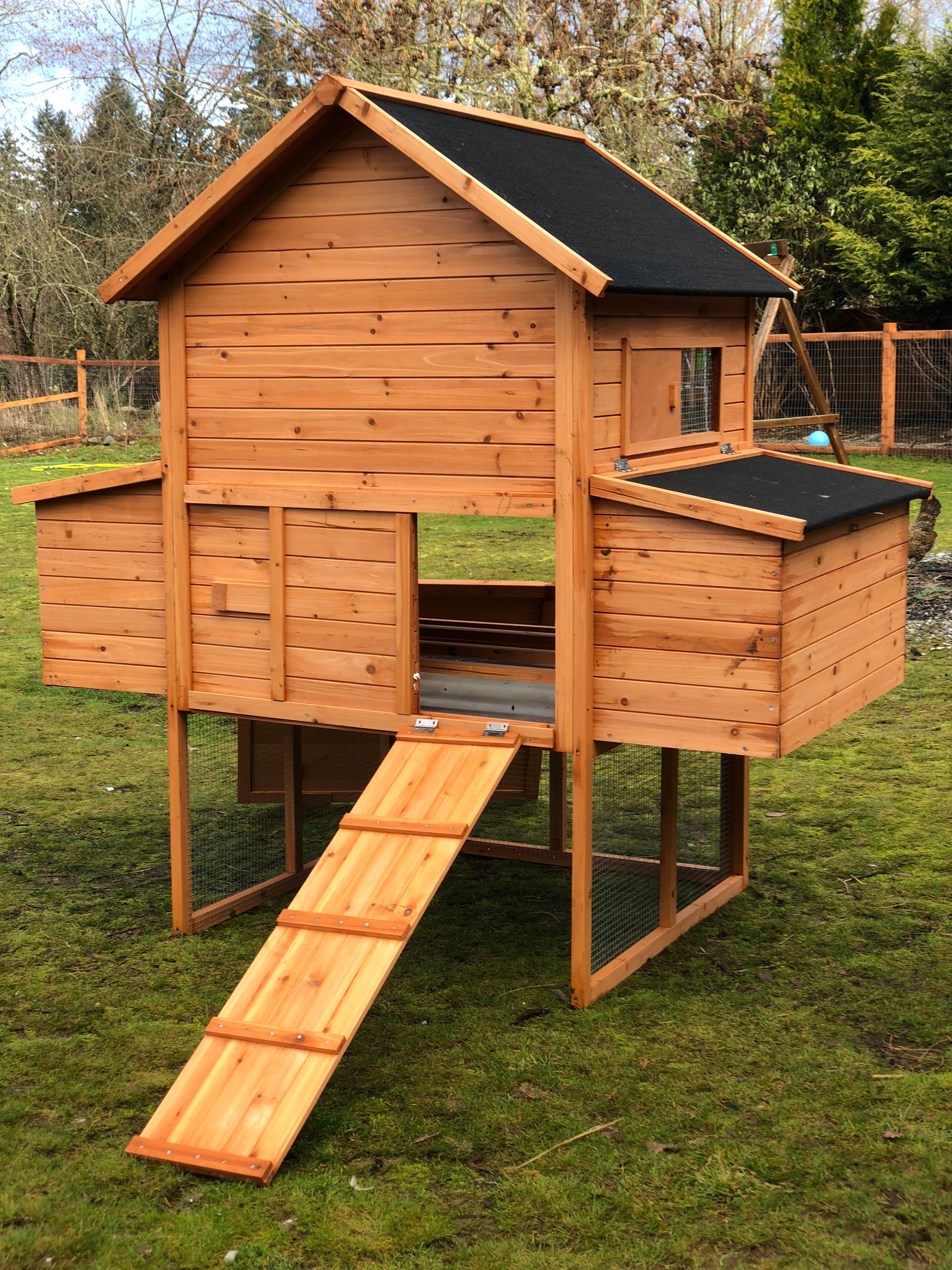 Resort chicken coop house-limited houses available!   IN-STOCK