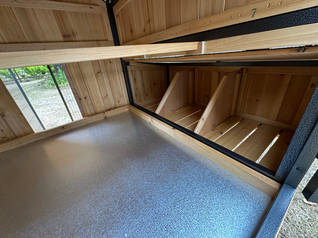 NEW-METAL Cottage coop made with metal frame. New and predator proof