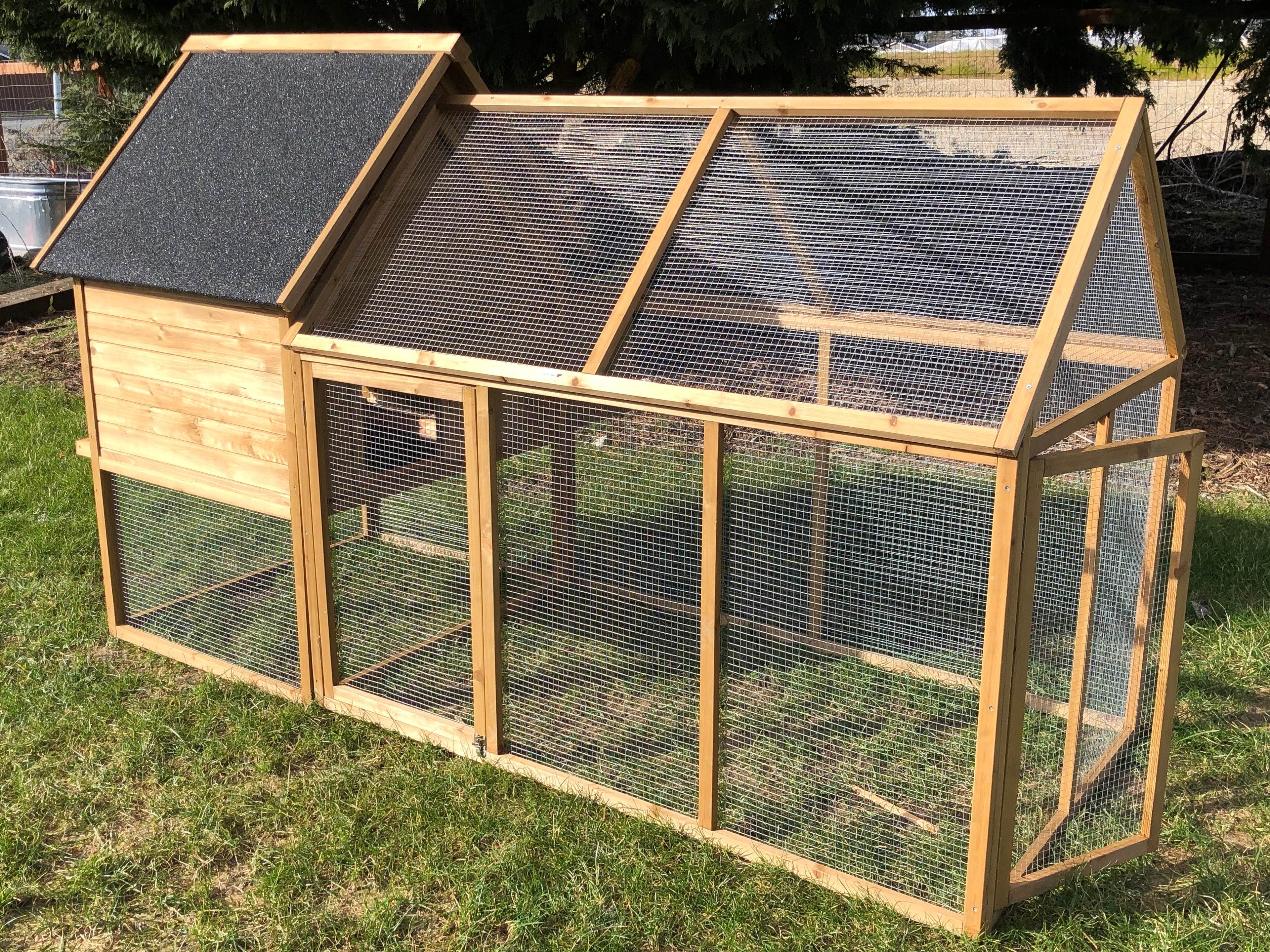 KONA COOP for 6-8 Hens:  Designed in Kona.  Only 1 left in stock