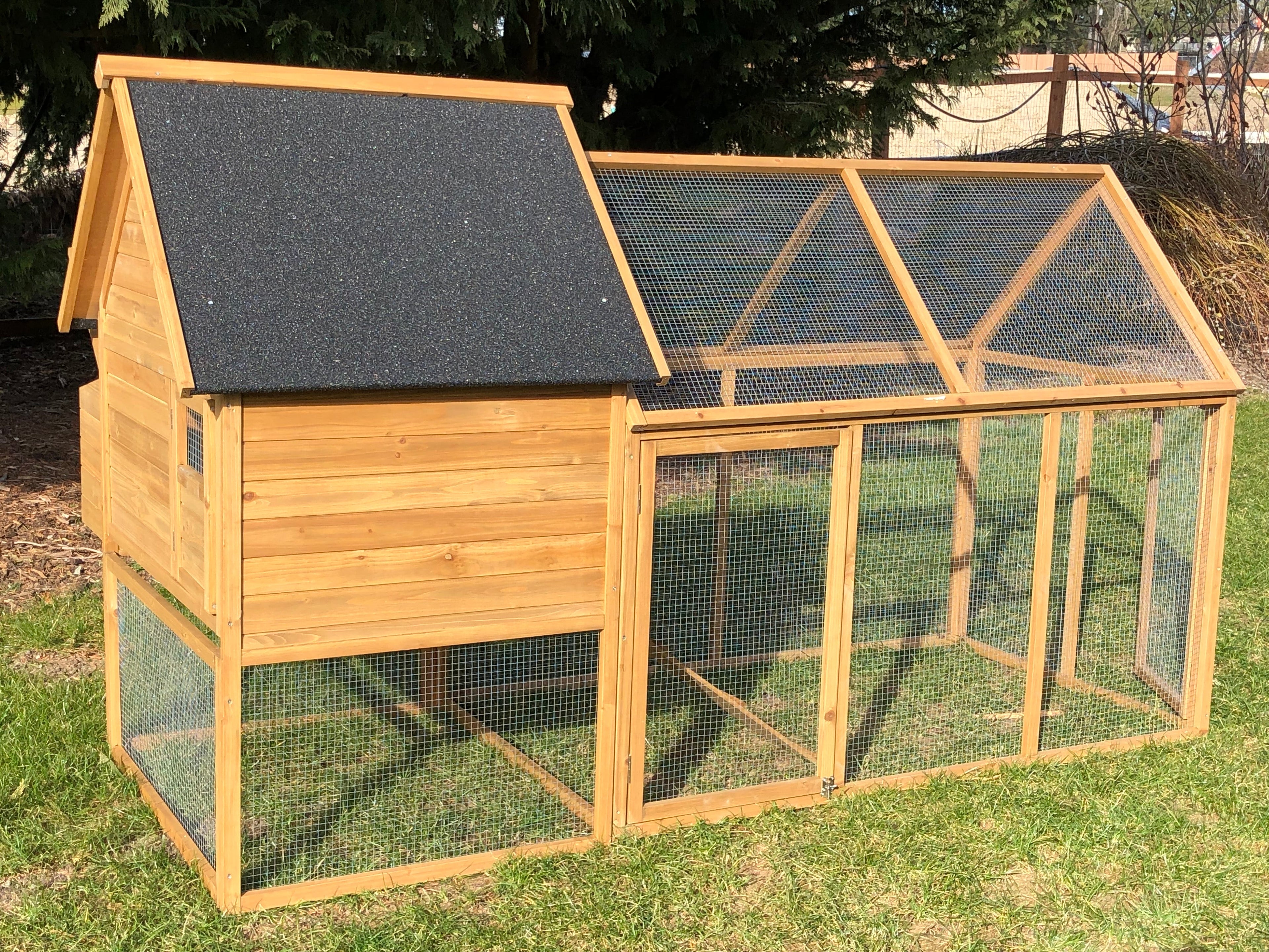 KONA COOP for 6-8 Hens:  Designed in Kona.  Only 1 left in stock