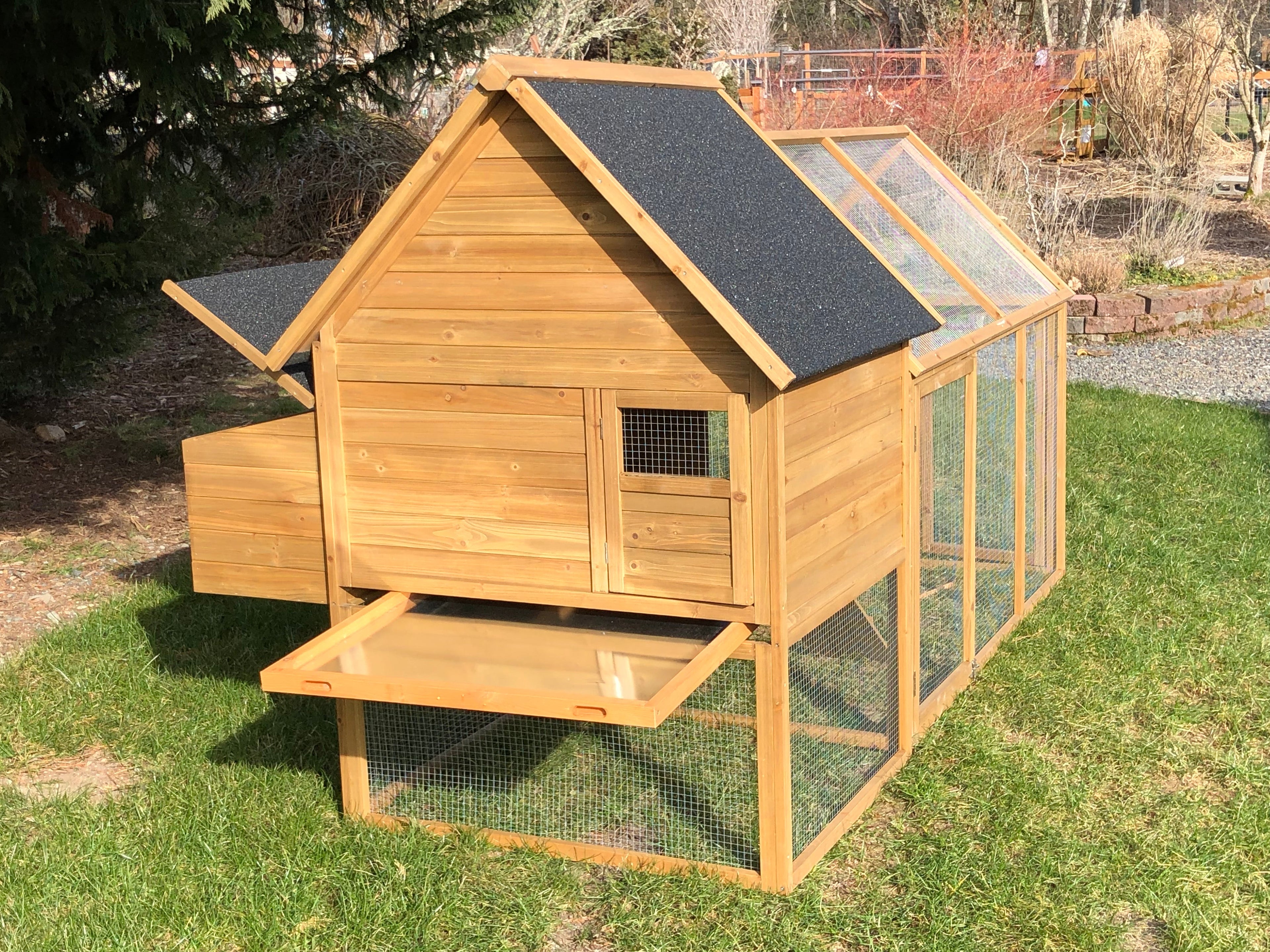 KONA COOP for 6-8 Hens:  Designed in Kona.  Only 1 left in stock