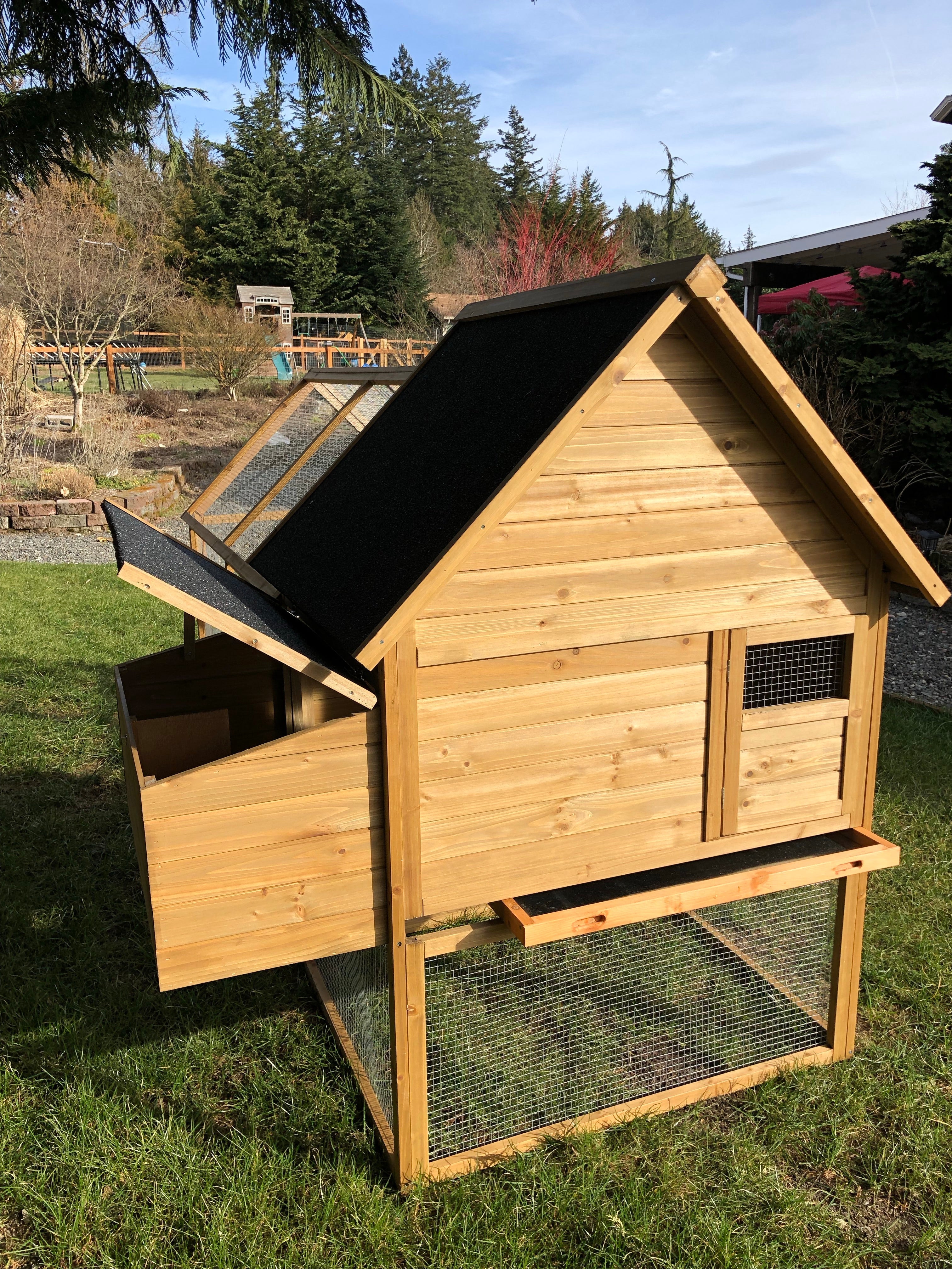 KONA COOP for 6-8 Hens:  Designed in Kona.  Only 1 left in stock